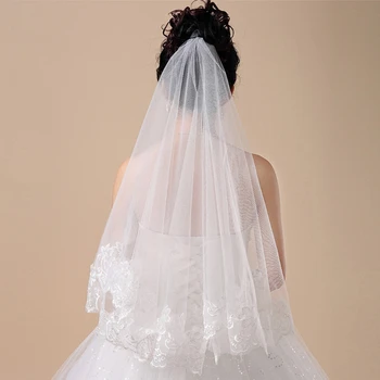  150cm Nők Menyasszonyi Rövid Esküvői Fátyol, Fehér Réteg Csipke Virág Szélén Appliqués 2021