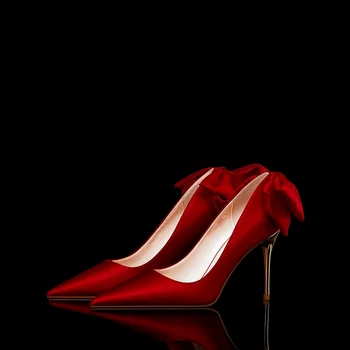 A nő sarkú cipő sarka szivattyúk foglalkozik Stiletto fehér piros pillangó elegáns menyasszony valentino Női estélyi ruha 2022