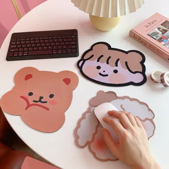 Koreai változata Instagram lány szíve rajzfilm egér pad Kicsi szép Officenon-slip Kreatív táblázat mat mousepad egér pad anime