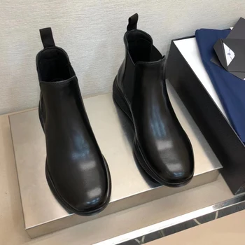 Tervező Brit magas szárú Bőr Alkalmi Boka Csizma Ins Blogger Férfi Retro Cipő Fekete Chelsea Csizma Téli Cipő Zapatos